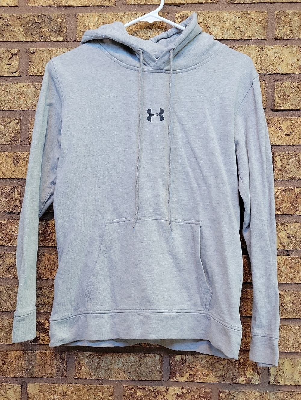 Under Armour Heather Gray Pullover Hoodie Size Medium